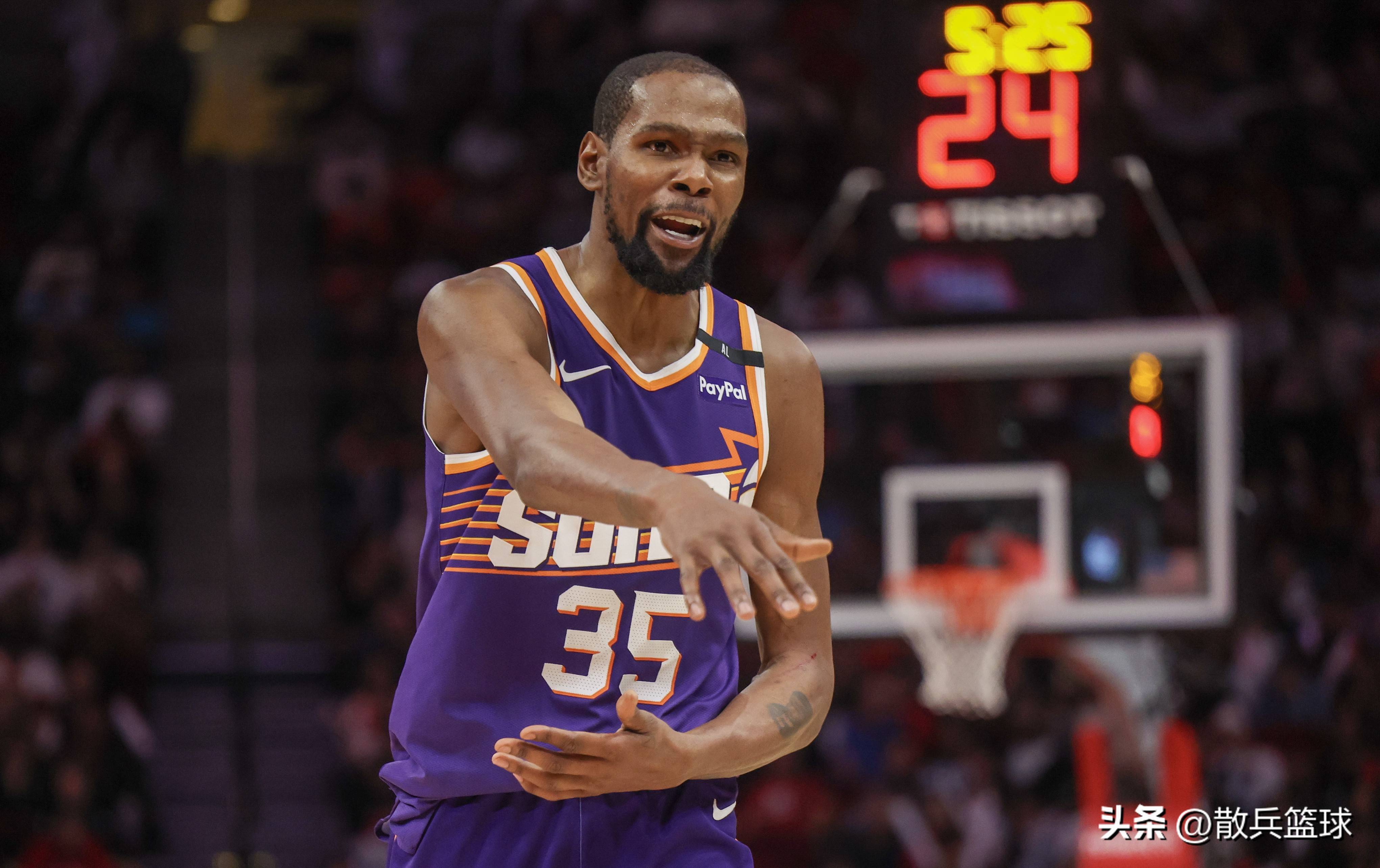 关于杜兰特回归赛场，爆冷首场状态亮眼，公牛观众沸腾！的信息