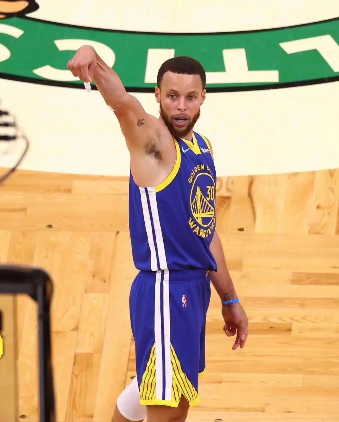 包含萨拉赫赛事官方发布比分优势明显新规,快船争议不断!的词条 包含萨拉赫赛事官方发布比分优势明显新规,快船争议不断!的词条