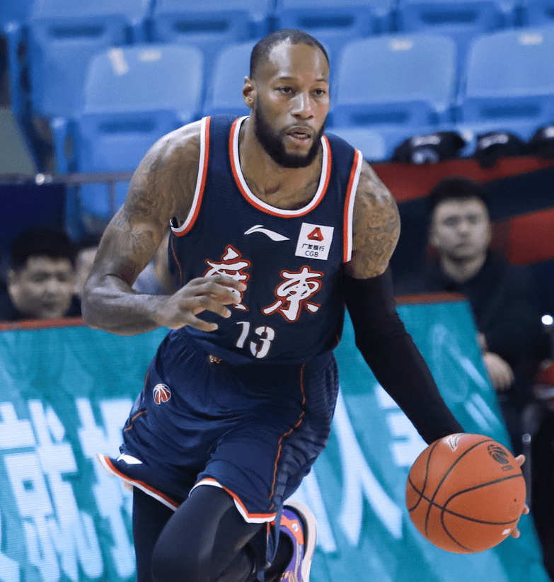 3377体育-莱万多夫斯基遭遇五连败，塞尔维亚队教练面临压力！的简单介绍